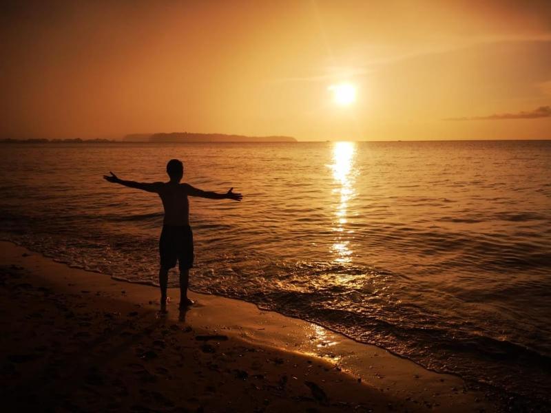 Sunset Beach Batudaka Экстерьер фото